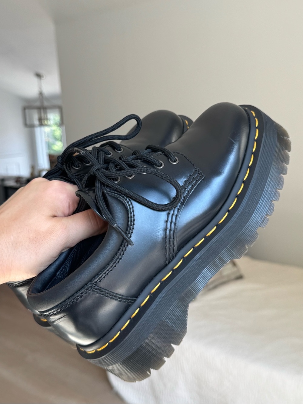 Dr. Martens 8053 Quad Platform Black Leather Shoes – Women’s Size 6 - Picture 2 of 16